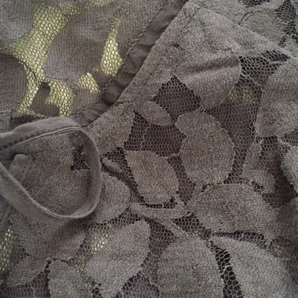 American Eagle Blouse - Picture 4 of 7